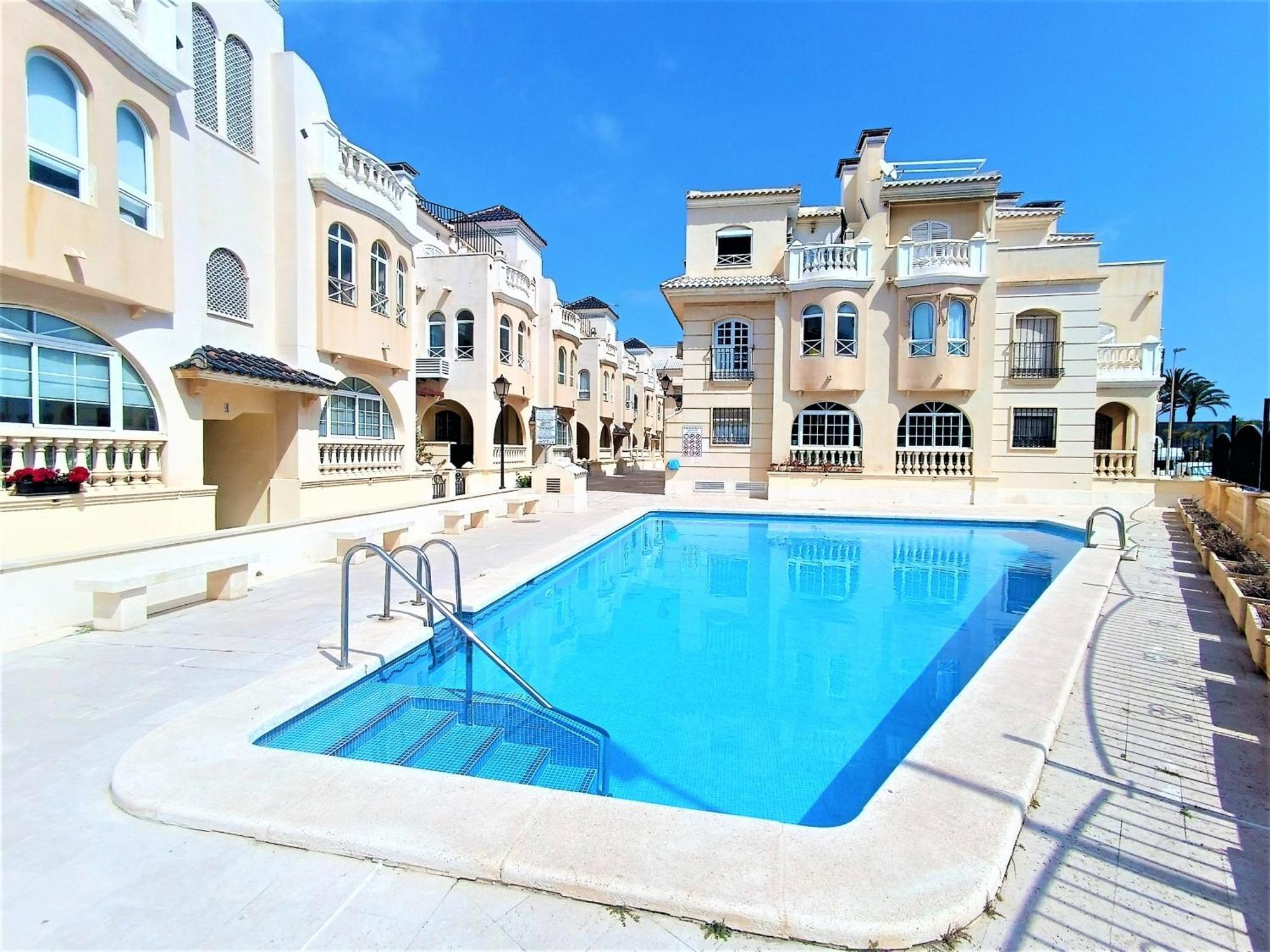Amazing Penthouse On The Beach, Sea Views, Wifi, Airconditioning And Parking Torrevieja Exterior foto